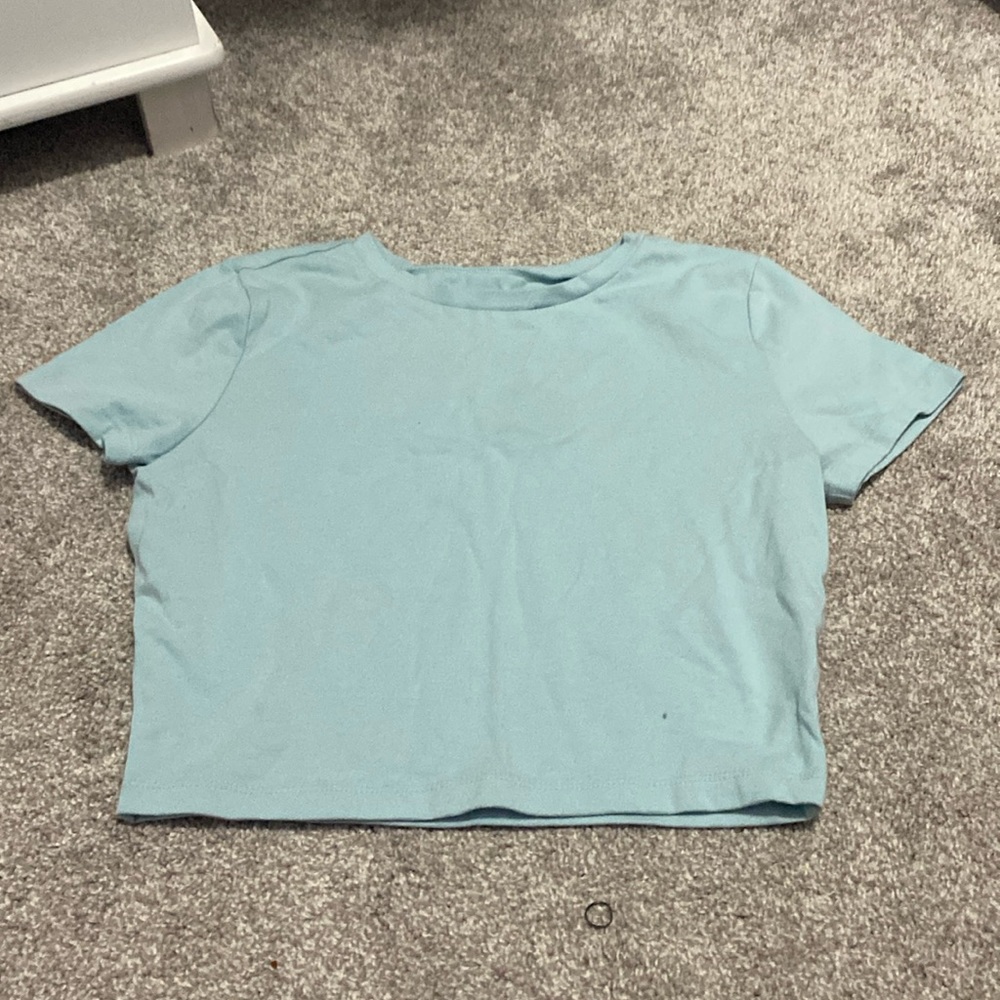 Light blue cropped tee